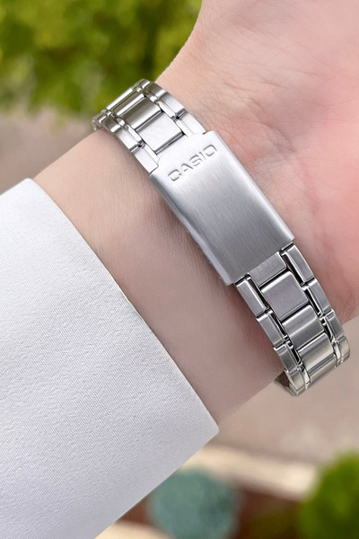 Casio Women's Wrist Watch with Black Coron Silver Color