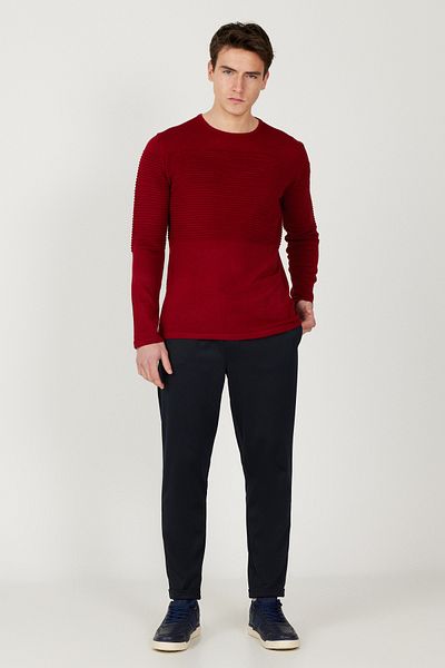 AC&Co / Altınyıldız Classics Men's Red Anti-pilling Non-pilling Standard Fit Crew Neck Textured Knitwear Sweater