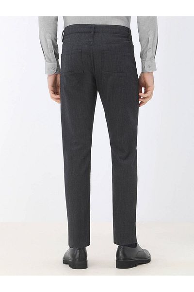 Kip Lässige, gewebte Hose aus Baumwollmischung im Slim Fit