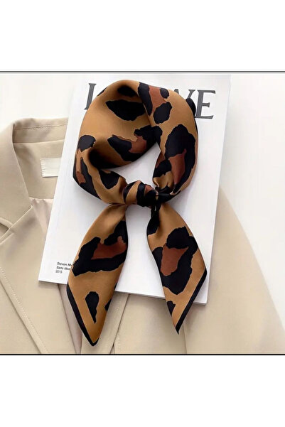 Phellos Eșarfă pătrată din poliester mătăsos cu model leopard