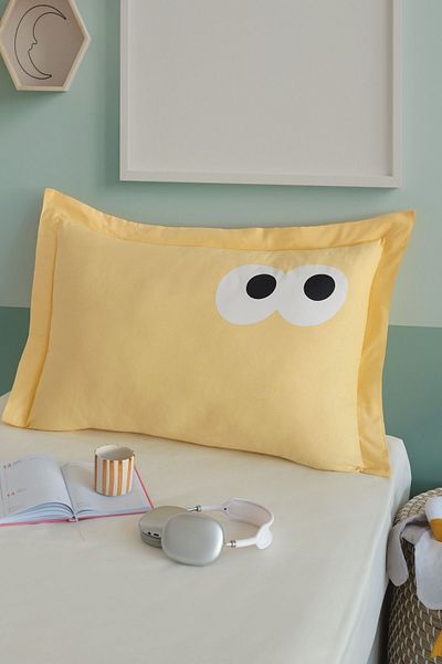 Eponj Home Oxf. Funny Yellow Pillow Case