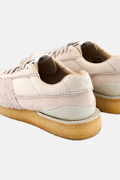 CLARKS Women Standard Fit Lace Up Casual Shoes, White