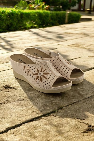 POLOMİA Vanda Anatomical Orthopedic Flexible Comfort Comfortable Sole Daily Women's Flower Pattern High Heel Slippers