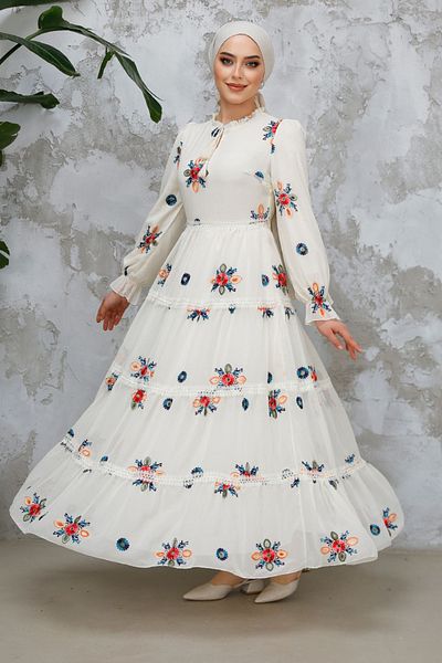 Neva Style Rochie hijab ecru cu model broderie 45541E