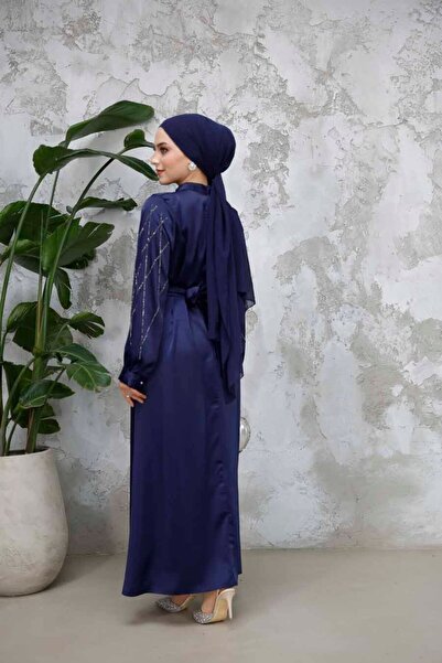 Neva Style Beading Detail Navy Blue Hijab Satin Dress 65880L
