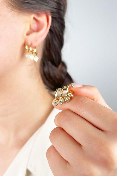 Sose Moda أقراط زركون على شكل قلب ثلاثي - ذهبي