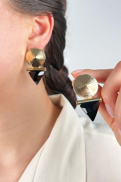 Sose Moda Black Triangle Earrings - Gold