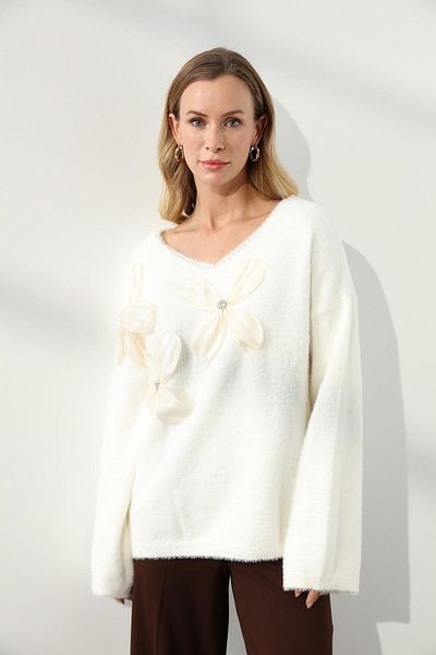 Qutu Butik 7657 PULOVER SCURT ANGORA PERLE ȘI MARGARETE