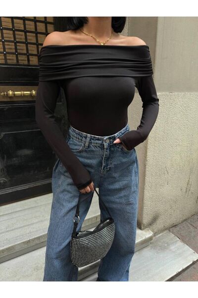 sportiness Omzu Açık Drapeli Şık Bluz