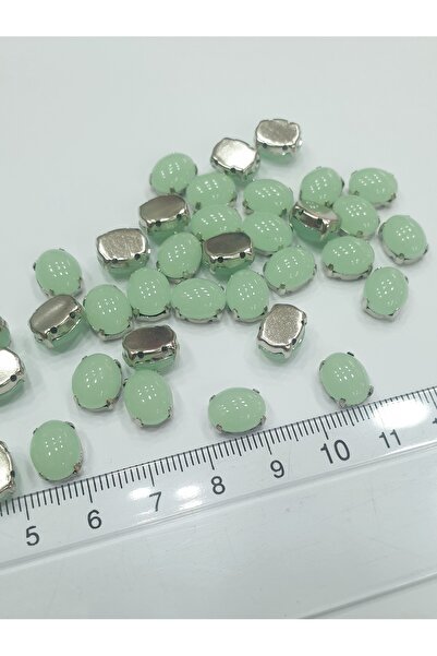 CRYSTALSHOP Zaleđeni zeleni ovalni kamen za kućište - 8*10 mm (50 komada)