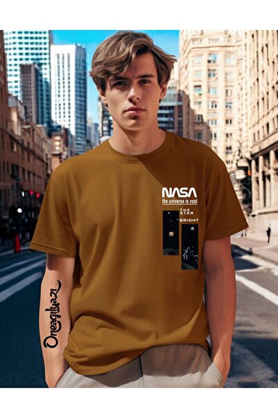 oneagılyazı Мъжка тениска с овърсайз принт на НАСА