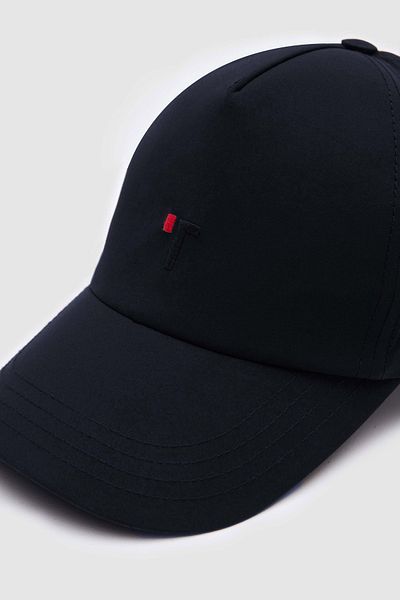 Tween Black Hat