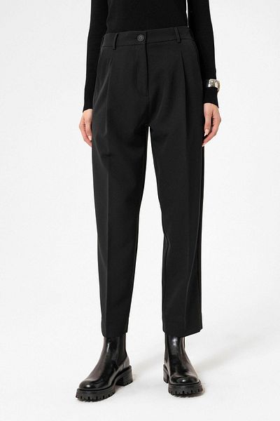 Antioch Black Women's High Waist Straight Fit Short Pants