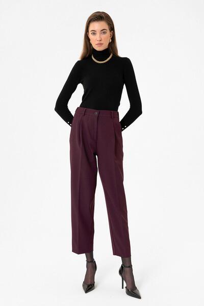 Antioch Burgundy Women's High Waist Straight Fit Short Pants