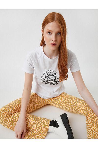 Koton Γυναικείο T-Shirt εκρού 2SAL10249IK