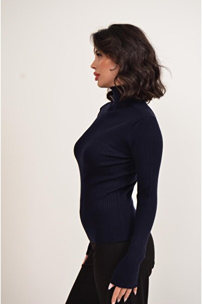 Figo В'язаний светр з високим коміром і ребристою обробкою