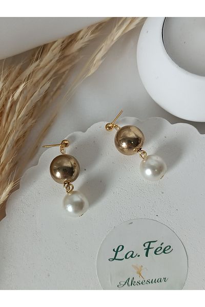 La fee aksesuar Glass Pearl & Gold Detail Earrings