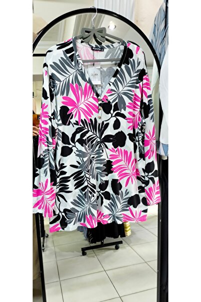 Serra Women's plus size patterned blouse