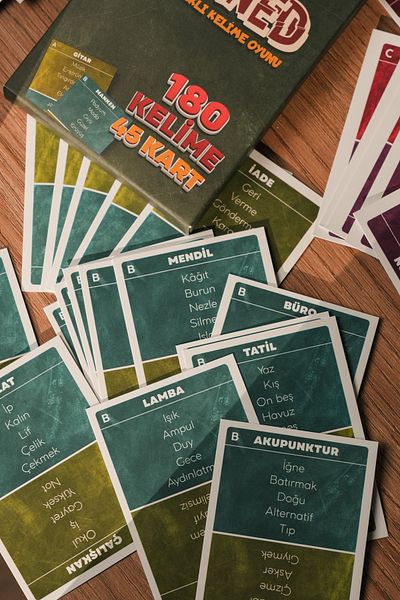 Love Bundles Classic Banned Banned Word Game |   180 Words |   Fun |   Game |   Party