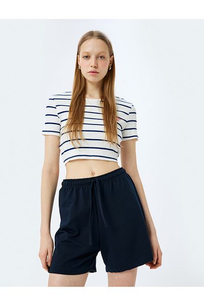 Koton Comfortable Fit Pocket Detailed Shorts with Lace-Up Waist