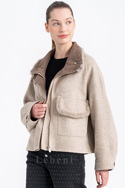 Lebeni Kadın Bej Alpaka Ceket - Vizon Kürk Yaka ve Cep Detaylı Kısa Kaban
