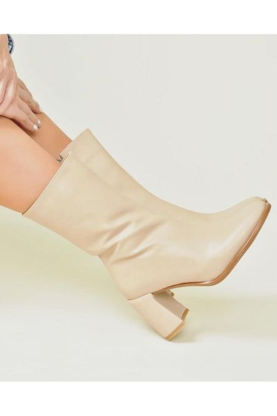 Pine Cone Women Boots