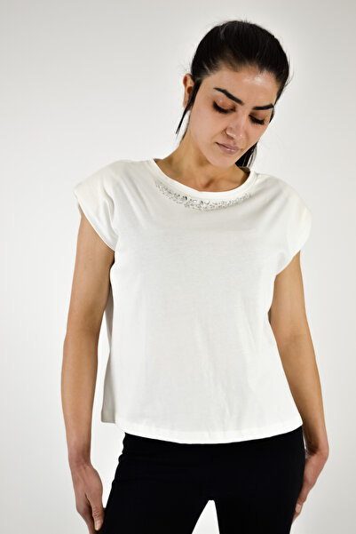 Nisan Collar Detailed Padded T-Shirt