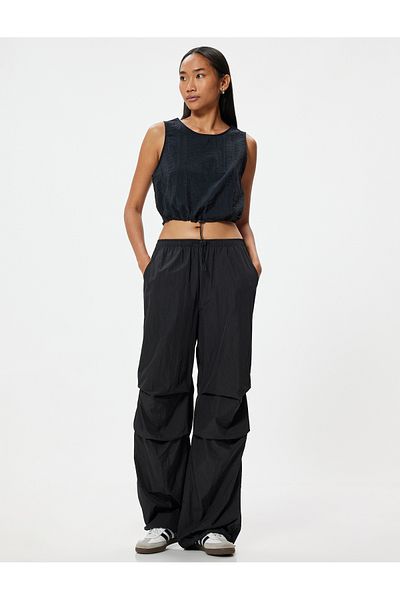 Koton Round Neck and Elastic Waist Crop Sleeveless T-Shirt - Parachute Fabric