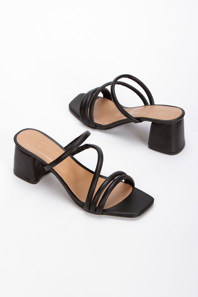 Miss Mitto Жіночі чорні штучні шкіряні туфлі на товстому каблуці з вишуканими...