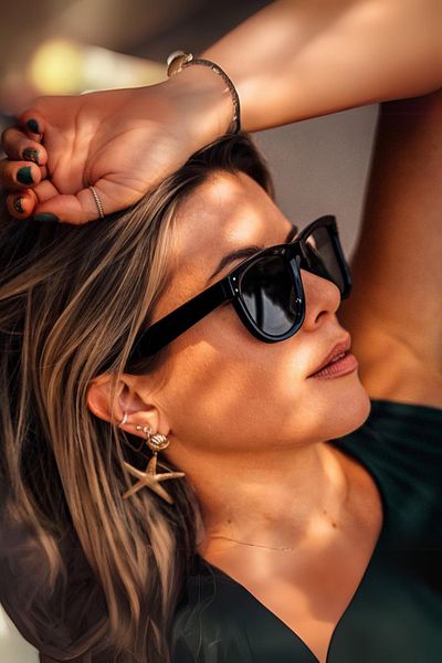 REN EYEWEAR Unisex Classic Wayf Model Contra Angle Sunglasses
