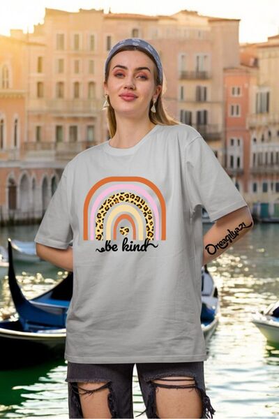 oneagılyazı تي شيرت نسائي كبير الحجم مطبوع عليه Be Kind