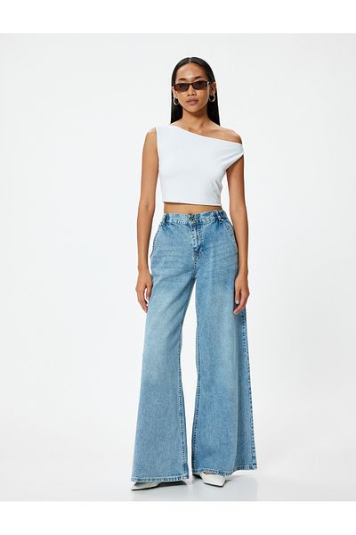 Koton Asymmetric Collar Slim Fit Crop T-Shirt - Off-the-Shoulder