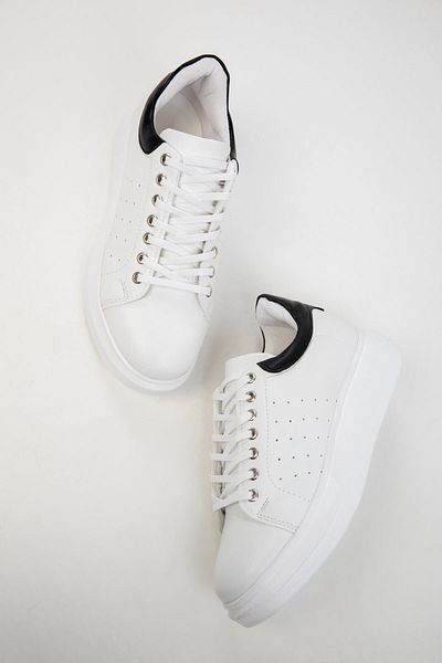 SOHO Weiß-Schwarzer Herren-Sneaker 19624