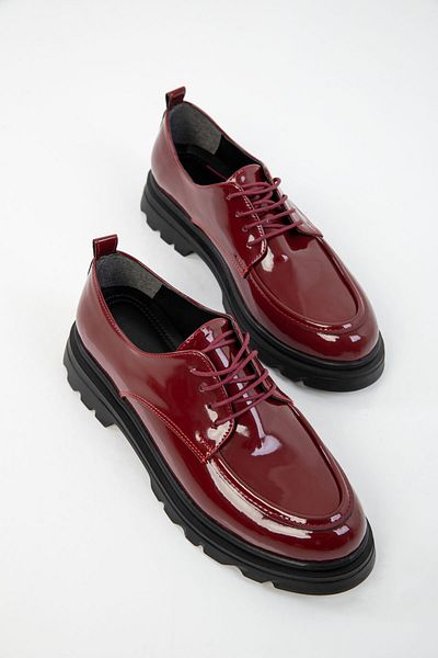 SOHO Czerwone lakierowane buty damskie casualowe Claret Red 20205