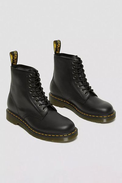 Dr. Martens Чорні жіночі черевики 118220021460
