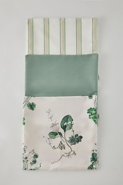 Trendyol Collection Grün-Mehrfarbig bedruckter 3-teiliger Kissenbezug 45x45cm