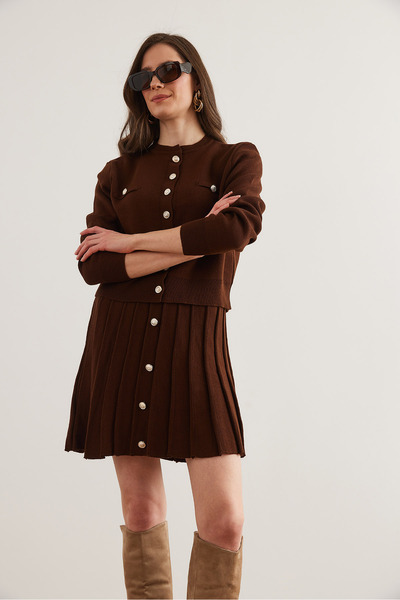 Olalook Гіркий коричневий жіночий трикотажний костюм на ґудзиках з детальним кардиганом і плісированою спідницею TKM19000332