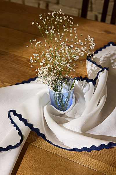Trendyol Collection Weiß-Marineblauer Wassersteinzubehör Läufer 40x140cm