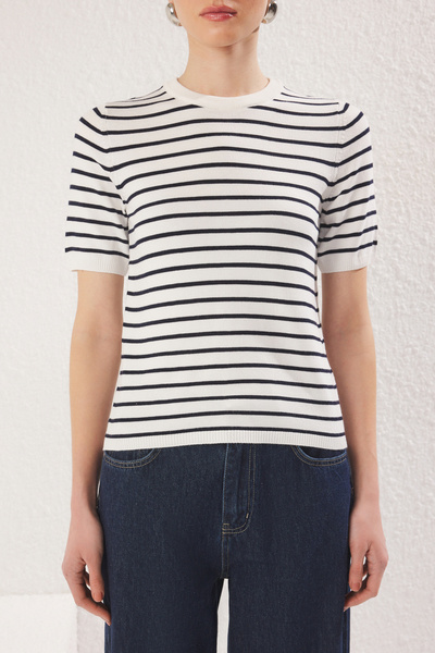 Trendyol Collection Ecru Striped Basic Viscose Blended Knitwear Thin Blouse Twoss25Bz00488