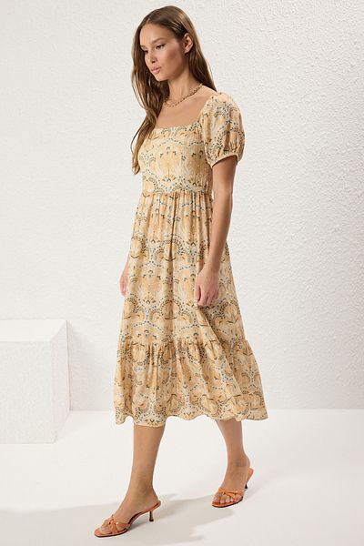 Trendyol Collection Μπεζ υφαντό φόρεμα από βισκόζη με ανοιχτή μέση TWOSS24EL00523