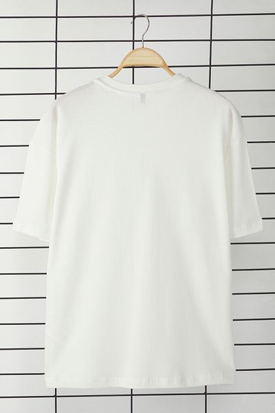 Trendyol Collection Εκρού εμπριμέ υπερμεγέθη βαμβακερό μπλουζάκι - TMNSS25TS00115