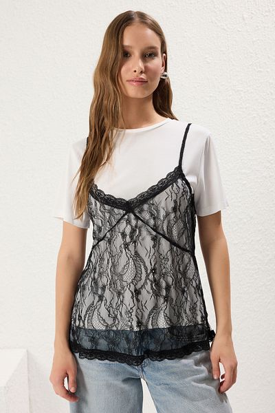 Trendyol Collection Μαύρη δαντέλα κανονική/κανονική εφαρμογή λουράκι ελαστική πλεκτή μπλούζα TWOSS25BZ00125