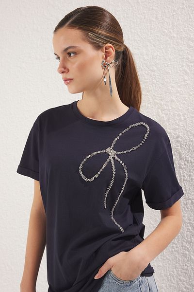 Trendyol Collection Тъмносиня плетена блуза с детайли от камъни - обикновена панделка, Twoss25Bz00415
