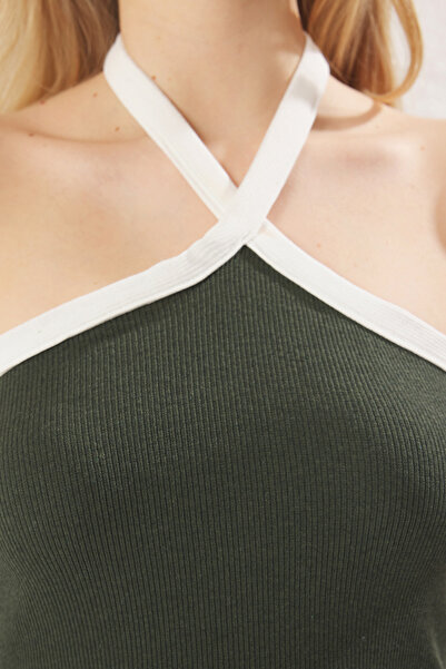 Trendyol Collection Khaki Color-Blocking Halter Ribbed Stretchy Knitted Blouse Twoss24Bz00162