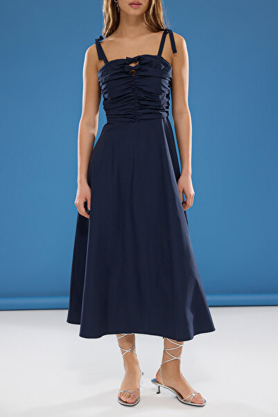 Trendyol Collection Tmavě modré rovné áčkové maxi tkané šaty Twoss25El00144