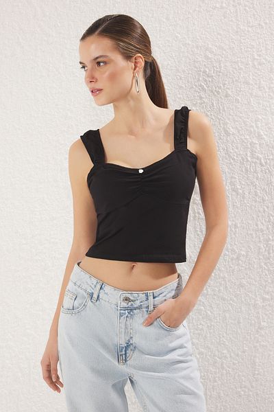 Trendyol Collection Μαύρο γιακά Carmen με χαμηλό μανίκι πλεκτή μπλούζα με λεπτομέρεια - TWOSS24BZ00500