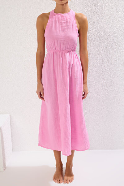 Trendyol Collection Růžové maxi tkané plážové šaty s výstřihem/okénkem Tbess25El00070