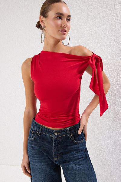 Trendyol Collection Rote Strickbluse TWOSS25BZ00400