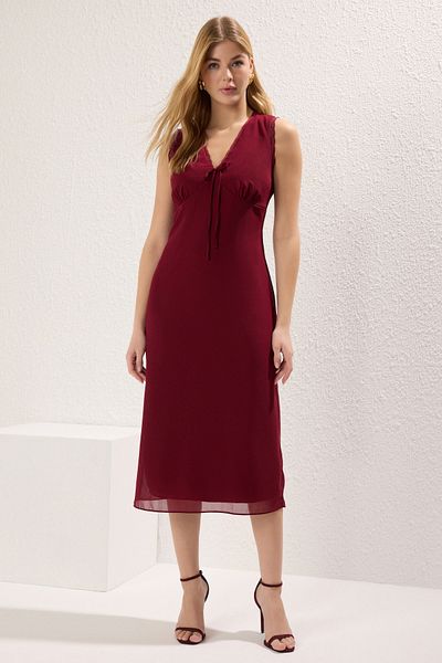 Trendyol Collection Rochie țesută Midi din dantelă bordeaux TWOSS25EL00409