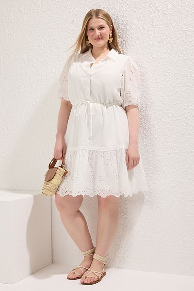 Trendyol Curve White - Woven Plus Size Dress